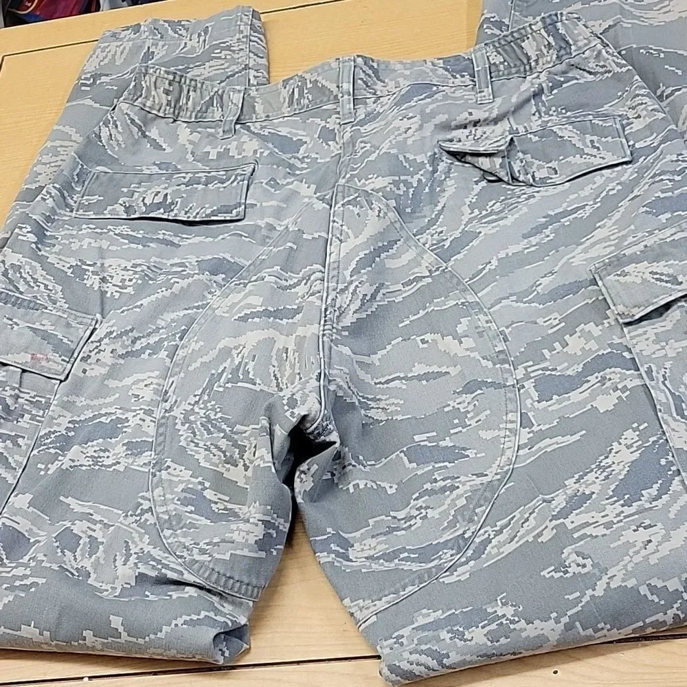 ‎Men's Airforce trousers tiger stripe camo.